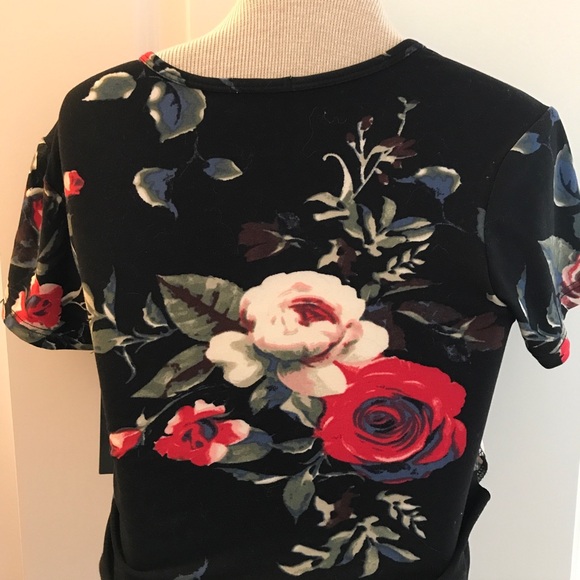 Crop Top - Picture 2 of 3